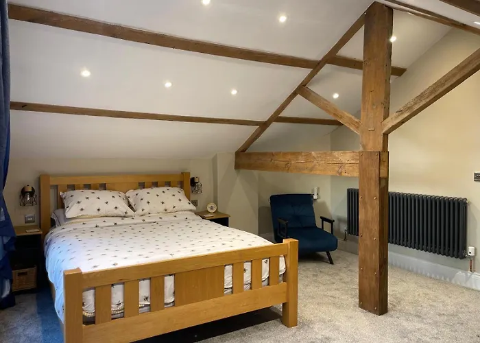 Luxury Escape With Cinema, Pool Table & Darts * Leeds (West Yorkshire)