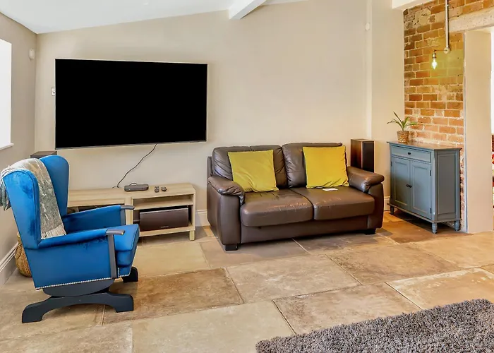 Feriehus Luxury Escape With Cinema, Pool Table & Darts Leeds (West Yorkshire)