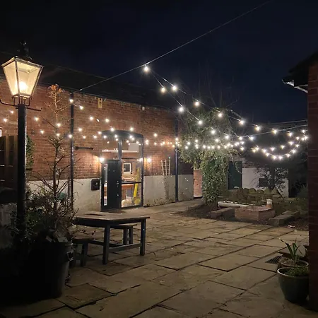 Luxury Escape With Cinema, Pool Table & Darts Feriehus