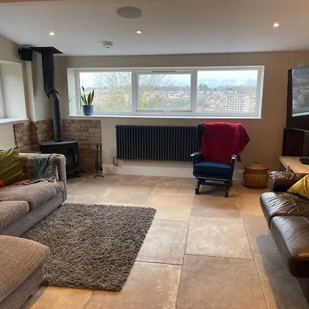Luxury Escape With Cinema, Pool Table & Darts * Leeds (West Yorkshire)