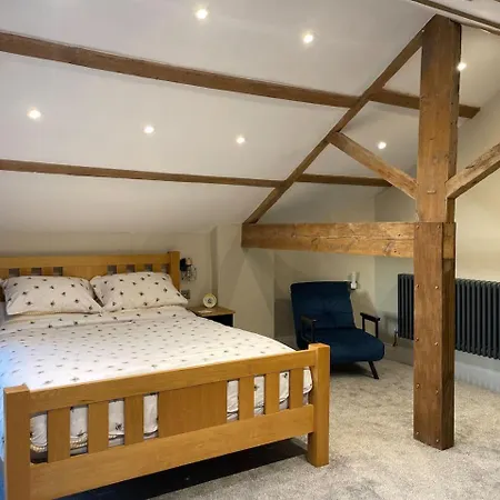 Luxury Escape With Cinema, Pool Table & Darts Holiday home *