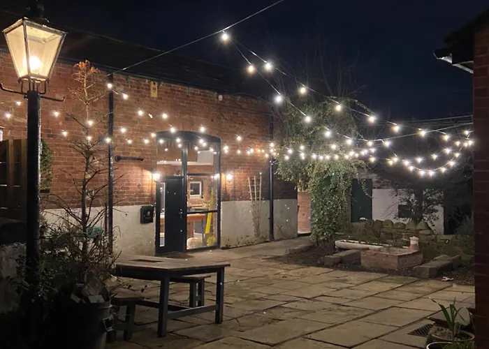 Luxury Escape With Cinema, Pool Table & Darts Holiday home